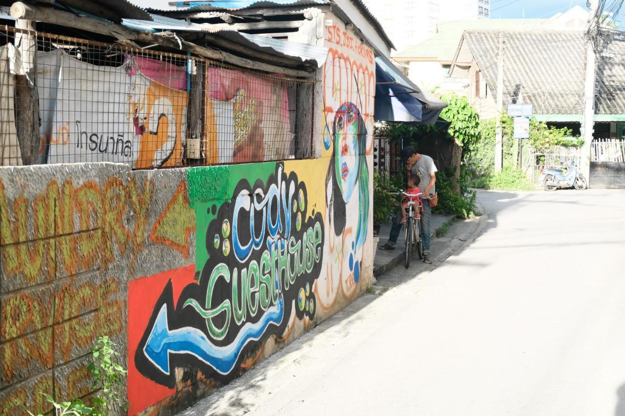 Cody Guesthouse Chiang Mai Eksteriør bilde